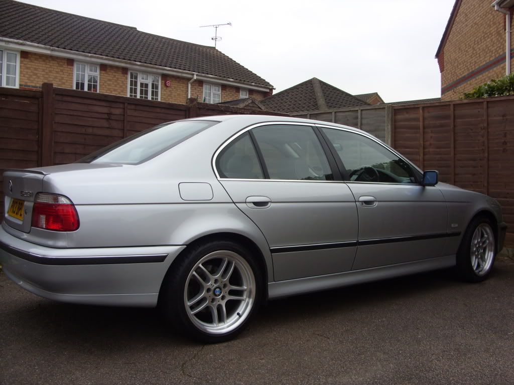 Bmw e39 model year changes
