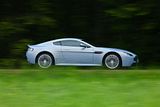 Aston Martin V12 Vantage