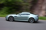 Aston Martin V12 Vantage