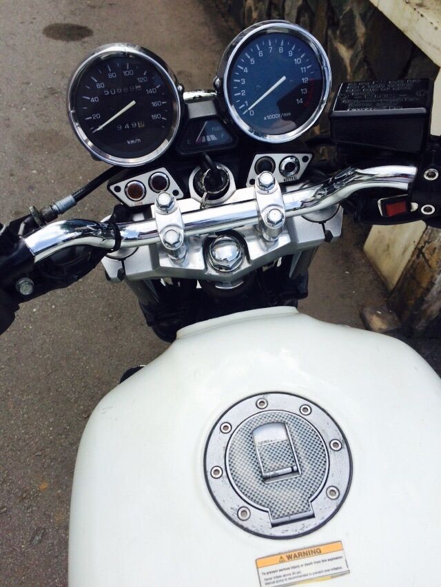 Yamaha XJR 400 xe 9 chu