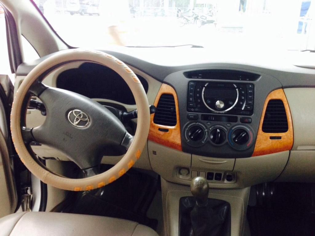 toyota inova đời 2010 xe leng keng gia đình chạy. Bán cho ai có nhu cầu - 2