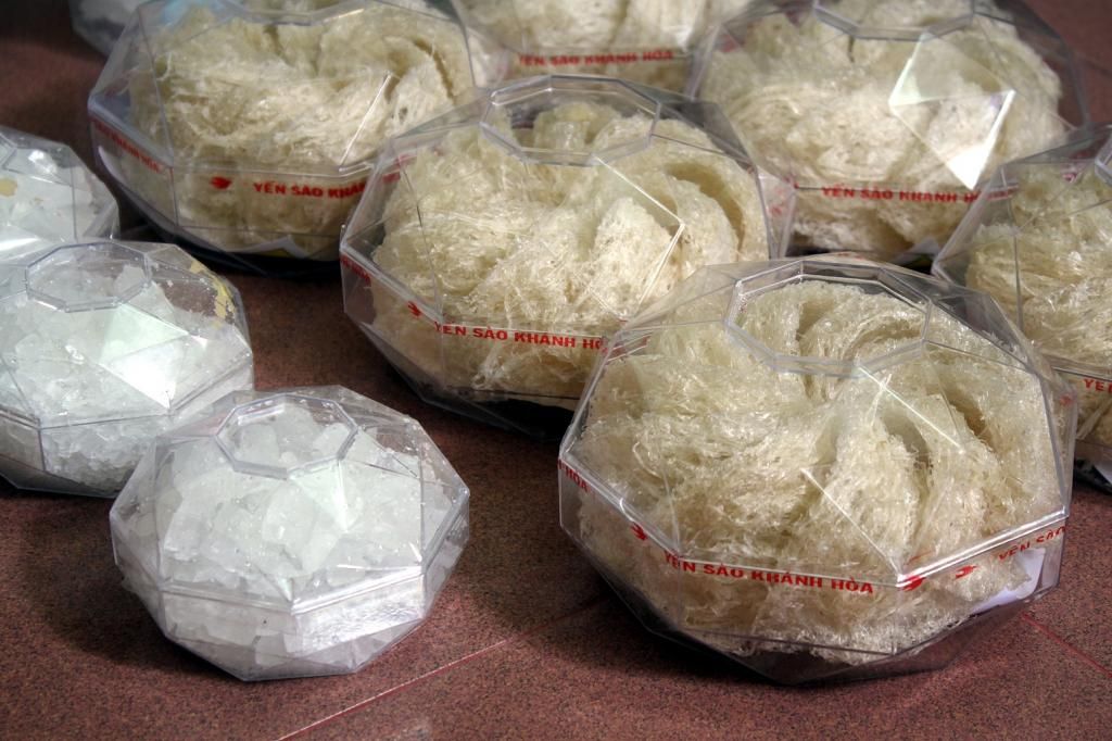 Không dùng đến nên thanh lý 5 hộp yến sào Nha Trang. - 1