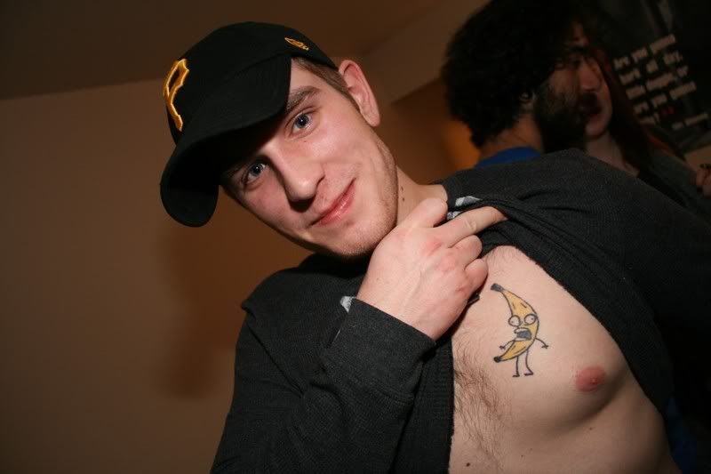 Taz and tweety tattoo pictures. Taz Your personal love of Tweety bird is not