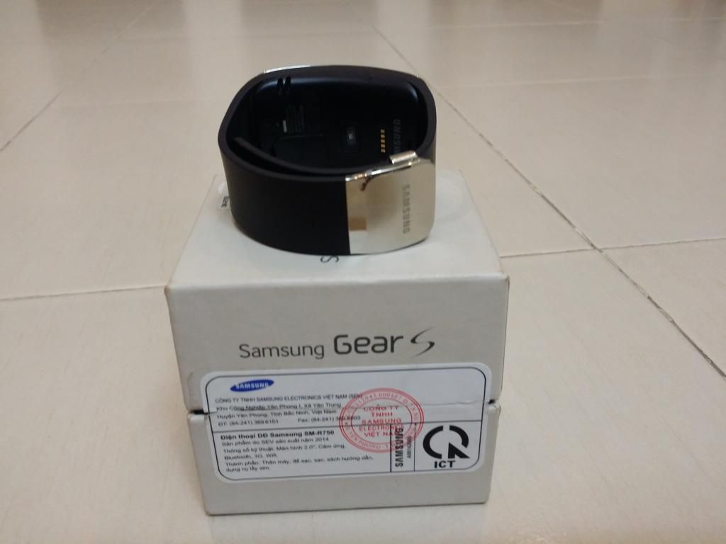 Smartwatch Gear S 99,99% black  wifi + 3G chính hãng fullbox còn bh lâu giá tốt - 1