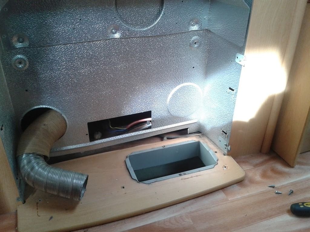 Practical Caravan Truma Ultraheat electric fire not working. (2/3)