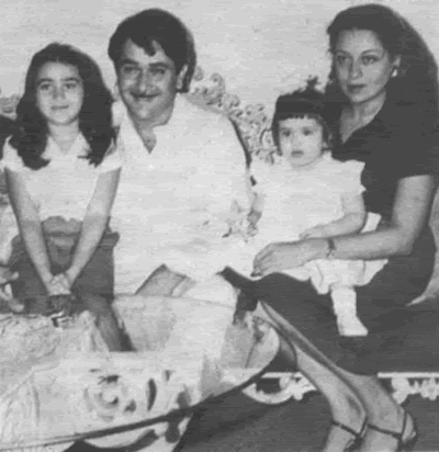 1 5 - Family Pictures Of The Kapoor Sisters