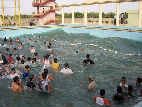 wavepool4 - ~!~  Fiesta Water Park ~!~