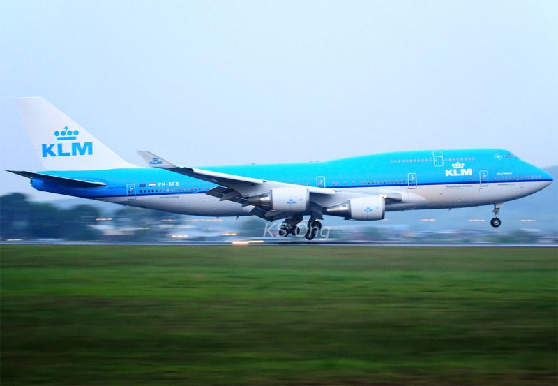 KLM%20Panning%20LandingKS_zpsdc7d1bf5.jpg