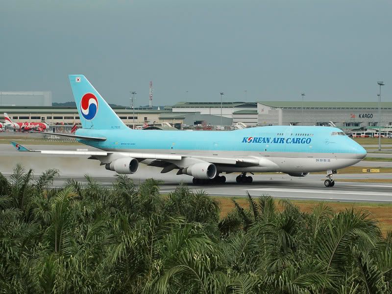KoreanAir-744BCF-7606-200609.jpg
