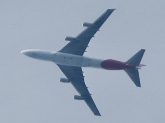 Qantas744.jpg