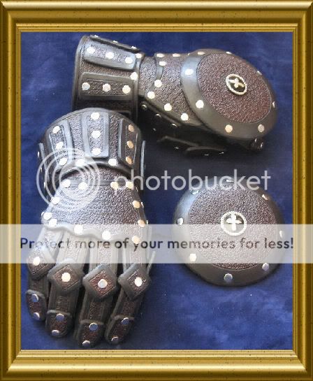 One pair of Gothic Wisby Finger Gauntlets