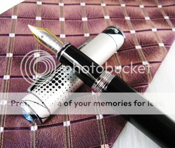 Huashilai White Spotted Silver Nib 22K GP Fountain Pen  